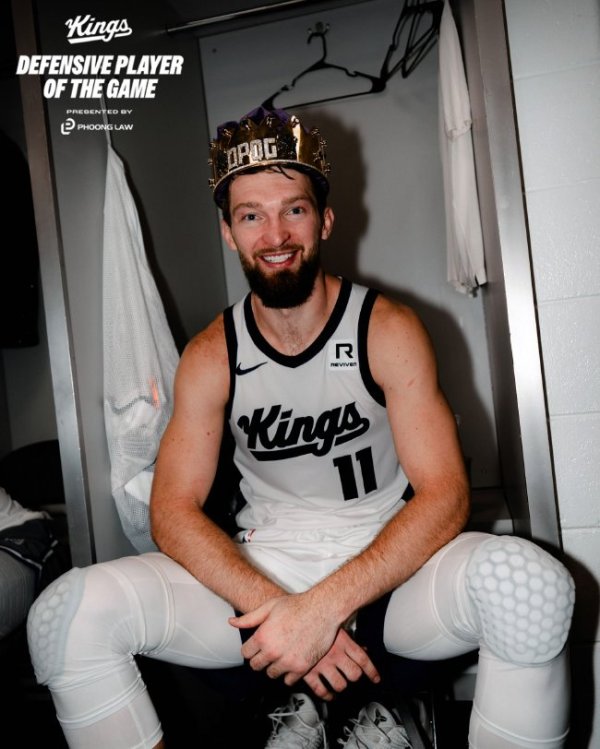 小萨三双国王胜猛龙 哈登18+4+6快船大捷76东说念主