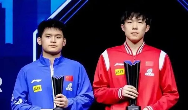 中国男乒喜获告捷！4-3、4-0、4-2，顺利打败日本选手张本智和，王楚钦率三将冲击冠军