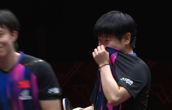 林诗栋一句打妙语逗乐全场，莎头速胜省膂力备战女单硬仗