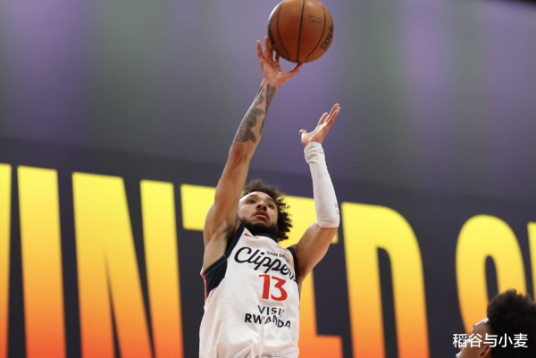 父亲是NBA顶级投手, 女儿在发展定约在快船二队的发扬一塌婉曲?