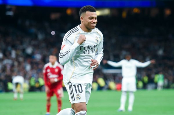 “新双骄”同日追平、稀奇C罗记载