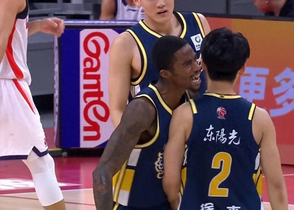 深圳队太缺控卫! 广东男篮被逼给出杨溢, 杜锋能“单换”王浩然?