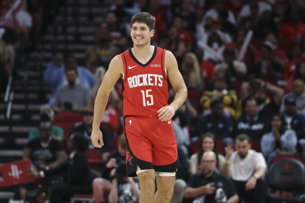 掘金主帅: 谢泼德是天资出众的遑急型球员 一朝找到节拍就很难防