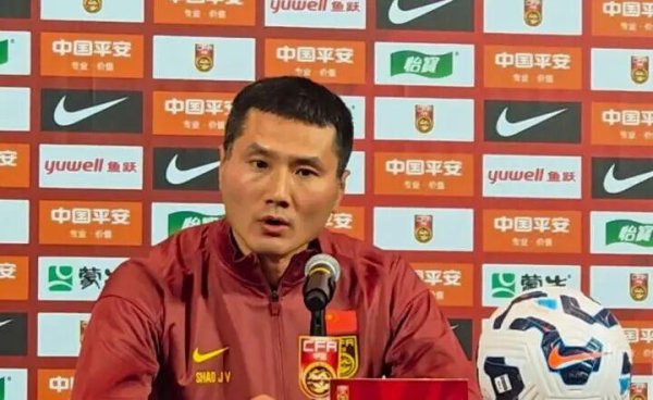 新国足将对宿将一刀切？邵佳一初度在发布会文书，给出明确谜底