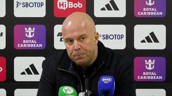 透顶告别manager期间！斯洛特成高层器具东谈主，利物浦联赛争四气馁