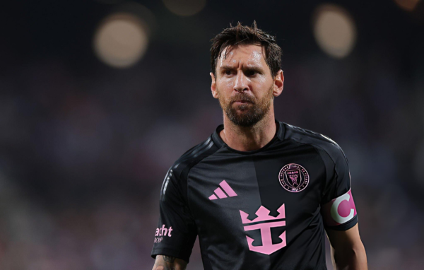 旧将：梅西是历史第一东谈主！最佳队友便是梅西！