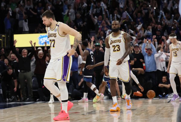 韧性打出来了！11月以来湖东说念主初次在半场逾期两位数后逆转取胜