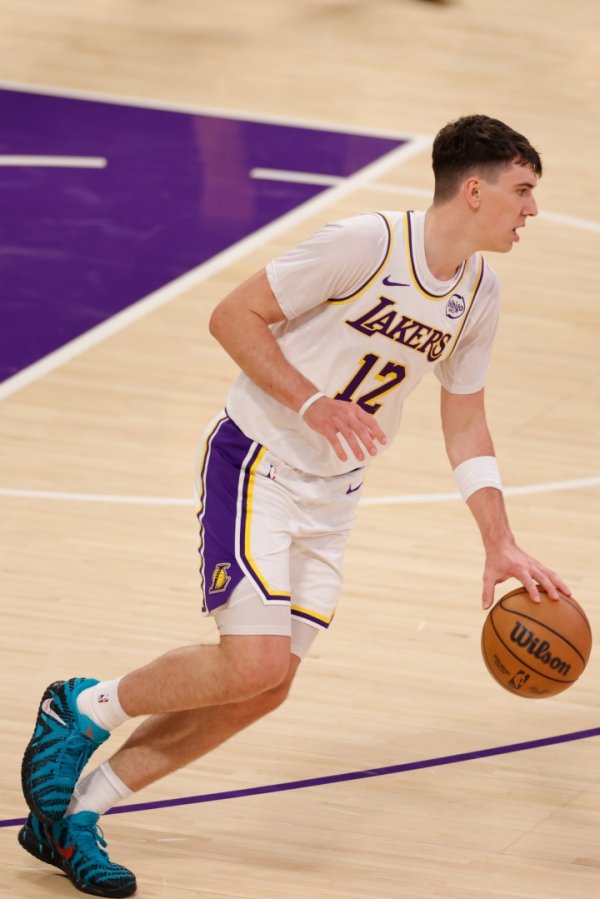 🔫赌我枪里没枪弹？拉拉维亚0装假26分！两战旧主怒砍47分！