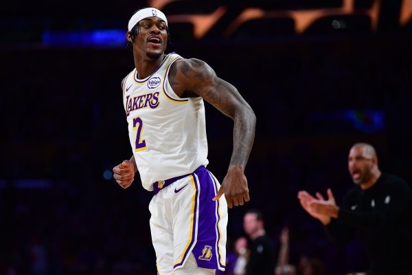 真贵至上!范德比尔特替补23分钟拿7分7板3助1帽 三分4中0